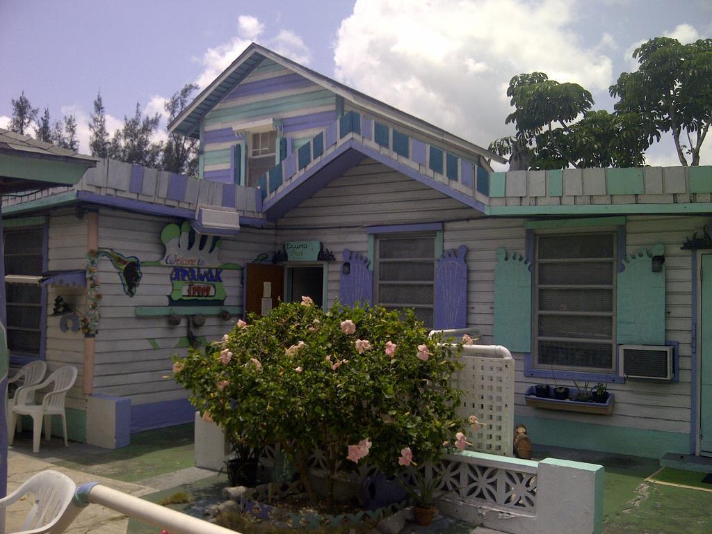 Arawak Inn ナッソー エクステリア 写真