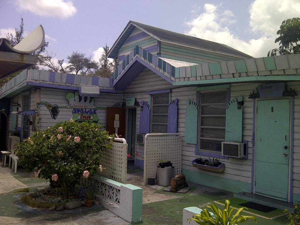 Arawak Inn ナッソー エクステリア 写真